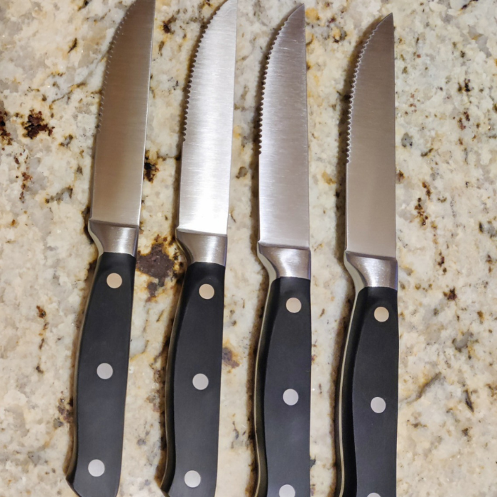 Amazon Basics 0181 knife Review