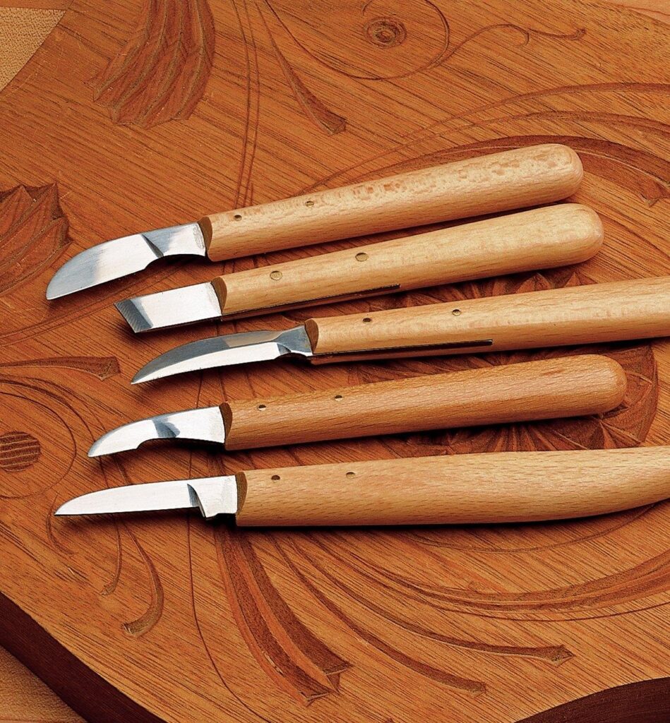 What is a Carving Knife Used For?