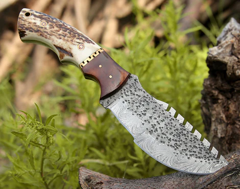 What Is a Tracker Knife?