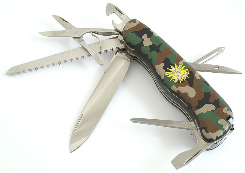 Swiss-Army-Knife-in-Different-Models