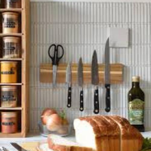 7 Best Magnetic Knife Bars for Your Kitchen